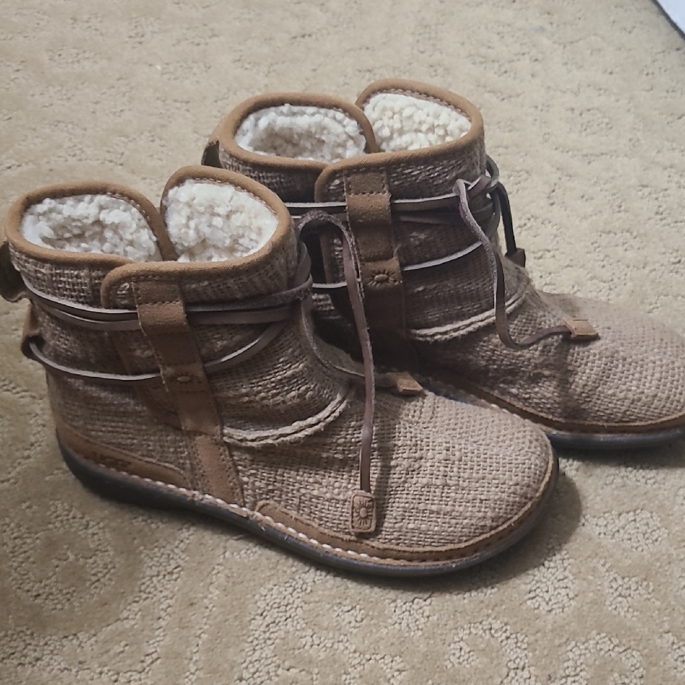 UGG Women's Tan Burlap Boots